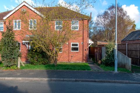 2 bedroom end of terrace house to rent, Water Lane, Spalding PE11