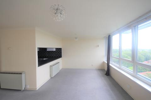 2 bedroom apartment to rent - Ingledew Court, Leeds, West Yorkshire, LS17