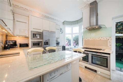 6 bedroom detached house to rent, Frognal, Hampstead, London
