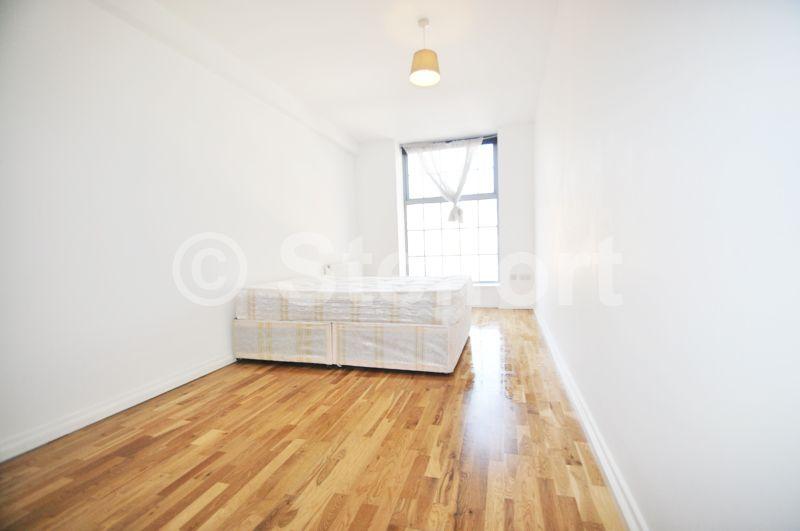 Apartment in London - View 3