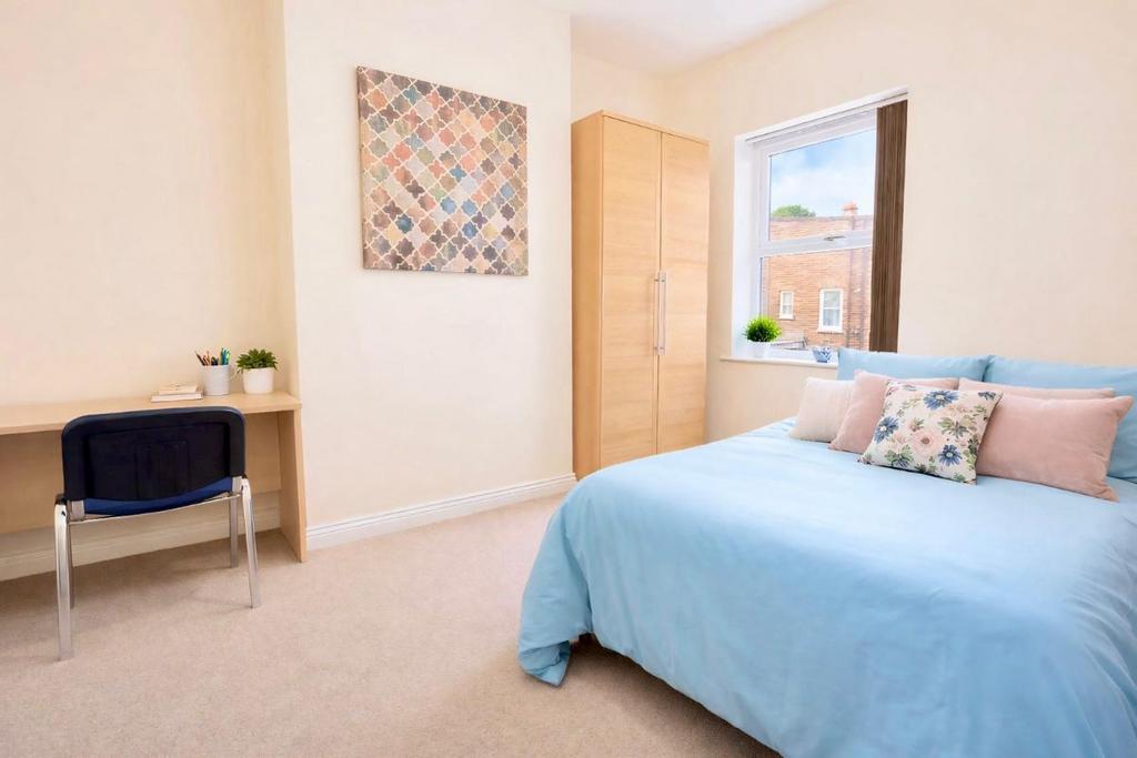 House in Sheffield - View 4