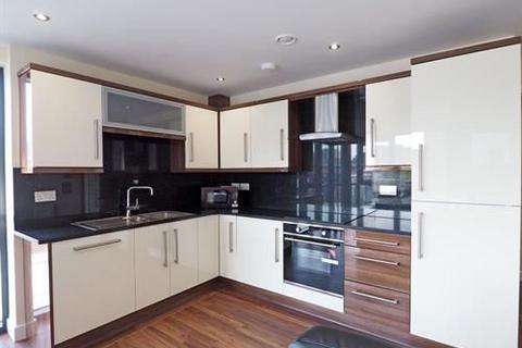 3 bedroom apartment to rent, Apt 8 Devonshire Point
