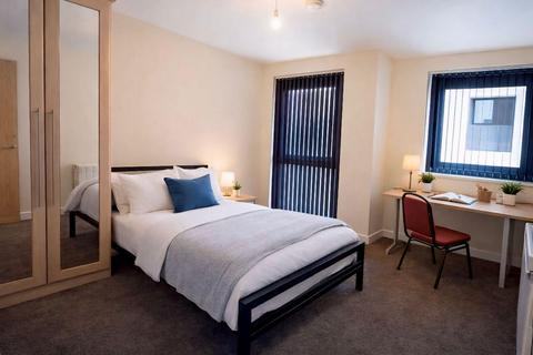 4 bedroom apartment to rent, Apt 9 Devonshire Point