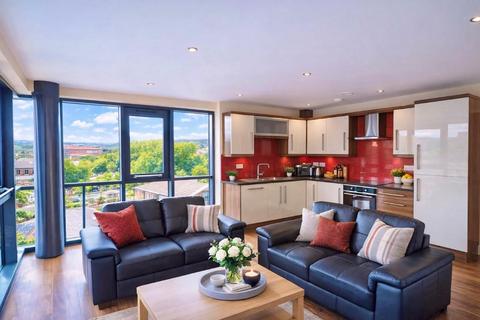 3 bedroom apartment to rent, Apt 16 Devonshire Point