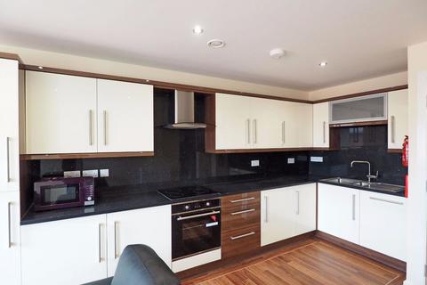 4 bedroom apartment to rent, Devonshire Point