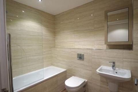 3 bedroom apartment to rent, Apt 22 Devonshire Point