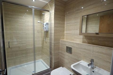 3 bedroom apartment to rent, Apt 22 Devonshire Point