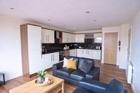 3 bedroom apartment to rent, Apt 24 Devonshire Point