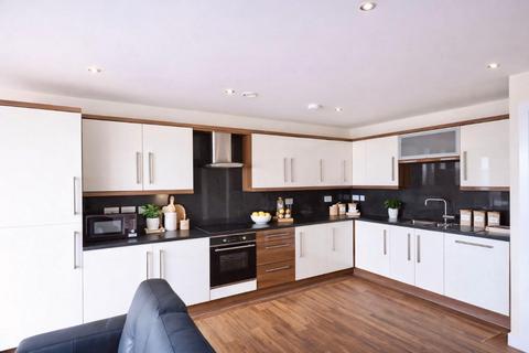 3 bedroom apartment to rent, Apt 24 Devonshire Point