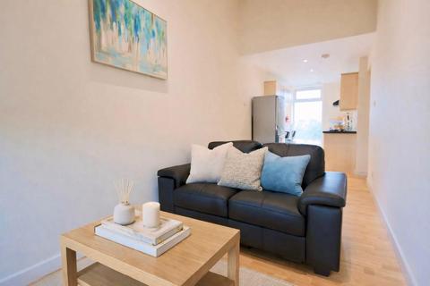 2 bedroom flat to rent, 6 Montgomery Place, 33 Mongtomery Terrace Road