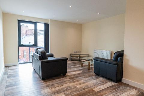 3 bedroom apartment to rent, 16 Ecco
