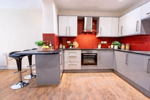3 bedroom apartment to rent, 24 Ecco