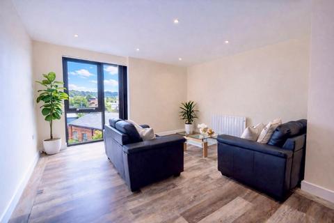 3 bedroom apartment to rent, 26 Ecco
