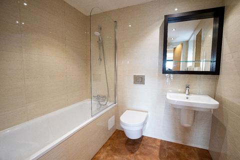 3 bedroom apartment to rent, 27 Ecco