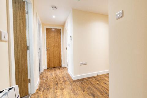 2 bedroom apartment to rent, 35 Ecco