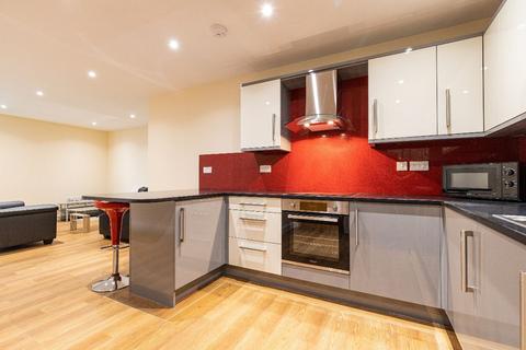 3 bedroom apartment to rent, 36 Ecco