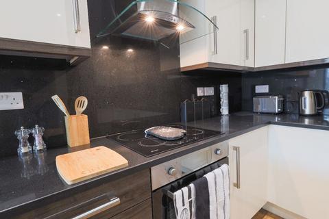 3 bedroom apartment to rent, 42 Ecco