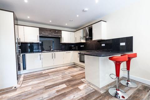 2 bedroom apartment to rent, 45 Ecco