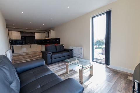 2 bedroom apartment to rent, 45 Ecco
