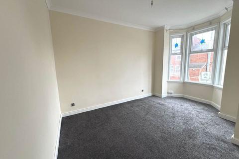 3 bedroom terraced house to rent, Haden Hill, Wolverhampton WV3