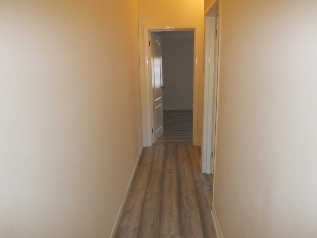 Hallway (upstairs)