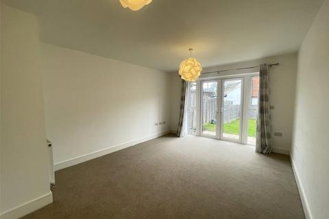2 bedroom end of terrace house to rent, Sanderling Close, Barnstaple, Devon, EX32