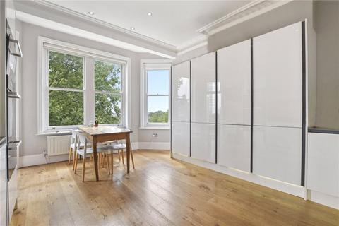 3 bedroom flat for sale, Cremorne Road, London