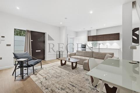 2 bedroom apartment to rent, Lewis Road, Richmond, TW10
