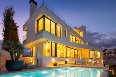 5 bedroom villa, La Quinta, Benahavis, Malaga