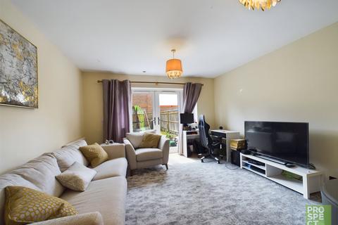 2 bedroom terraced house to rent, Kingfisher Drive, Maidenhead, Berkshire, SL6