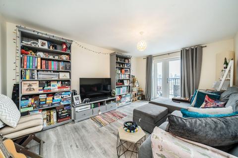 2 bedroom penthouse to rent, Fairthorn Road, Charlton, SE7