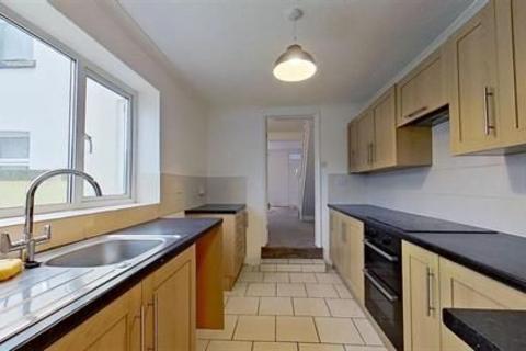 3 bedroom terraced house to rent, Eaton Road, Dover