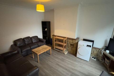 undefined, Room 3, Knowle Avenue, Burley, Leeds, LS4 2PQ