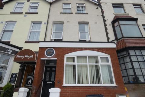 3 bedroom property to rent, Coronation Street Flat 2