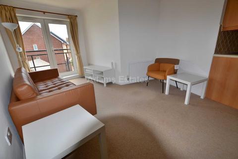 2 bedroom flat to rent, Iliffe Close, Reading