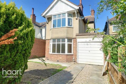 3 bedroom end of terrace house to rent, Radegund Road, Cambridge