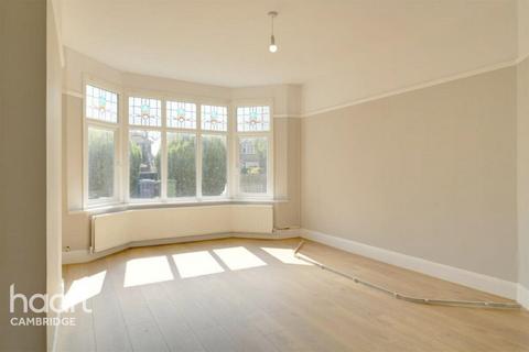3 bedroom end of terrace house to rent, Radegund Road, Cambridge