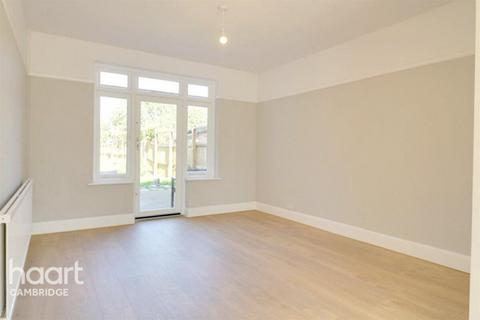 3 bedroom end of terrace house to rent, Radegund Road, Cambridge