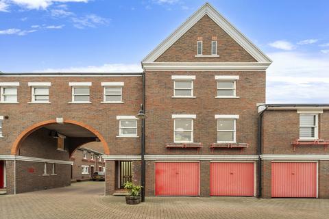 2 bedroom house to rent, Lockesfield Place, Isle Of Dogs, London