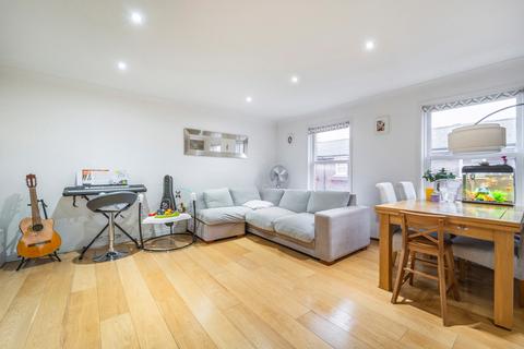 2 bedroom house to rent, Lockesfield Place, Isle Of Dogs, London