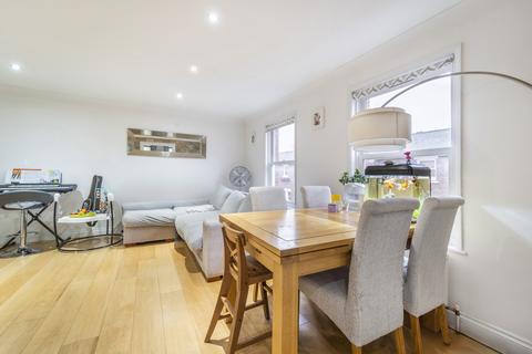 2 bedroom house to rent, Lockesfield Place, Isle Of Dogs, London