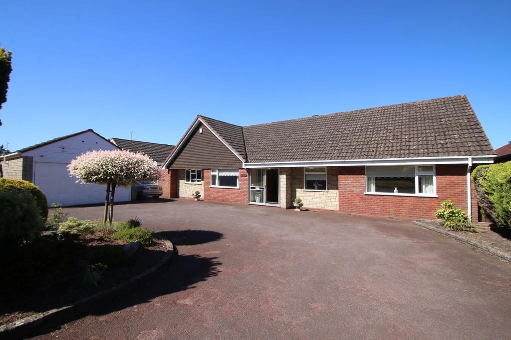 Redlake Drive, Stourbridge, DY9 2 bed bungalow £650,000