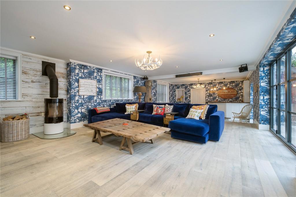 Games/Party Room