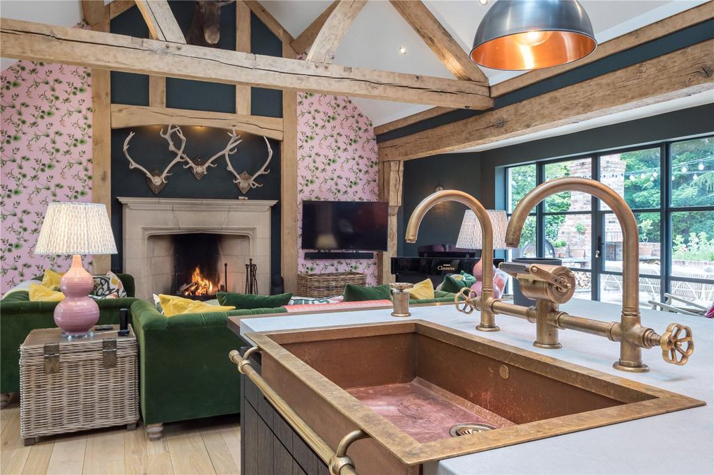 Kitchen/Family