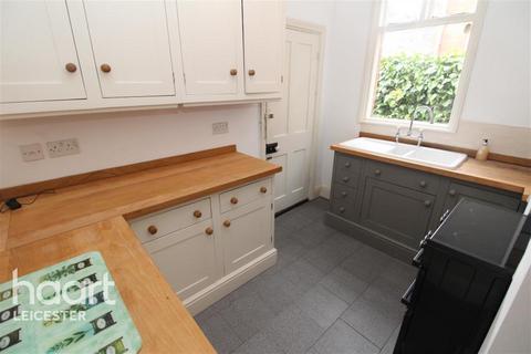 1 bedroom in a house share to rent, Upperton Road