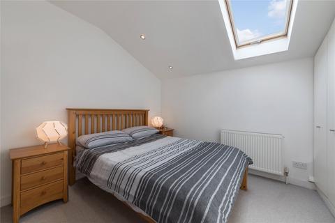 2 bedroom flat to rent, New Concorde Apartments, 96 Webster Road, London