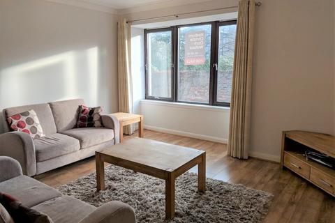 2 bedroom flat to rent, Albert Den, Rosemount, Aberdeen, AB25