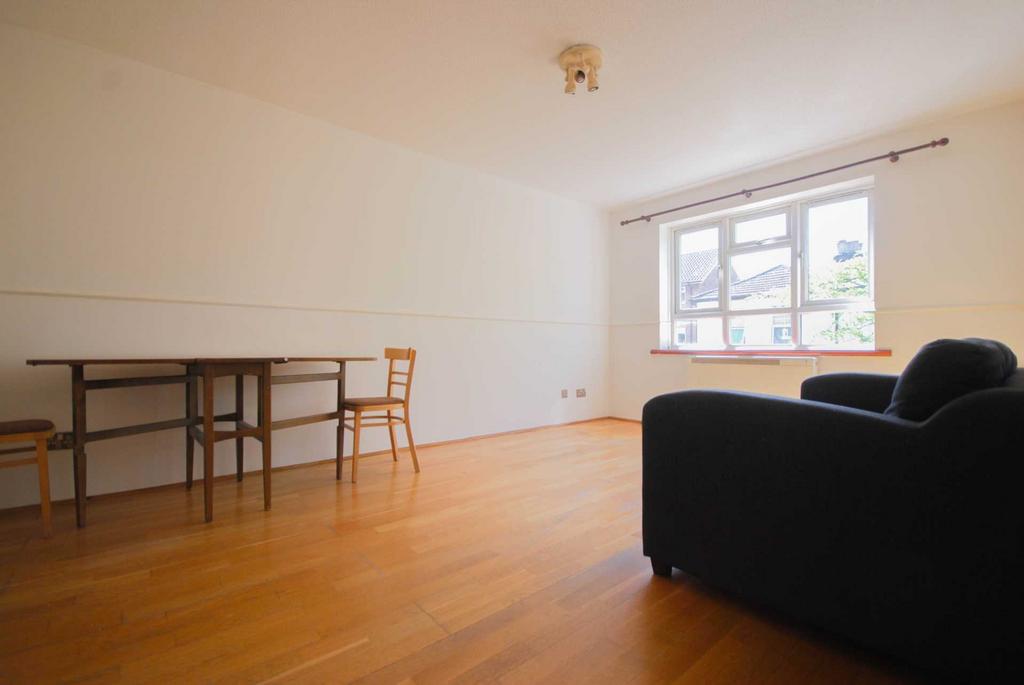 Apartment in London - View 3