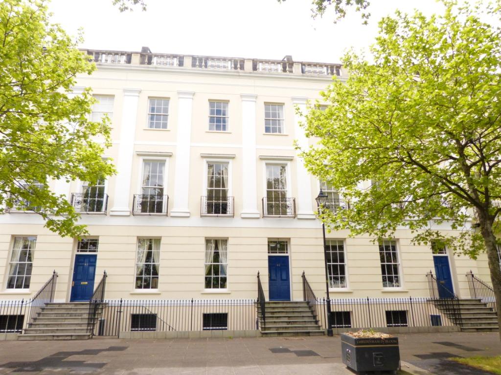 3 bedroom flat to rent