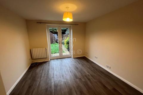 1 bedroom terraced house to rent, Rochelle Way, Duston, Northampton NN5 6YW